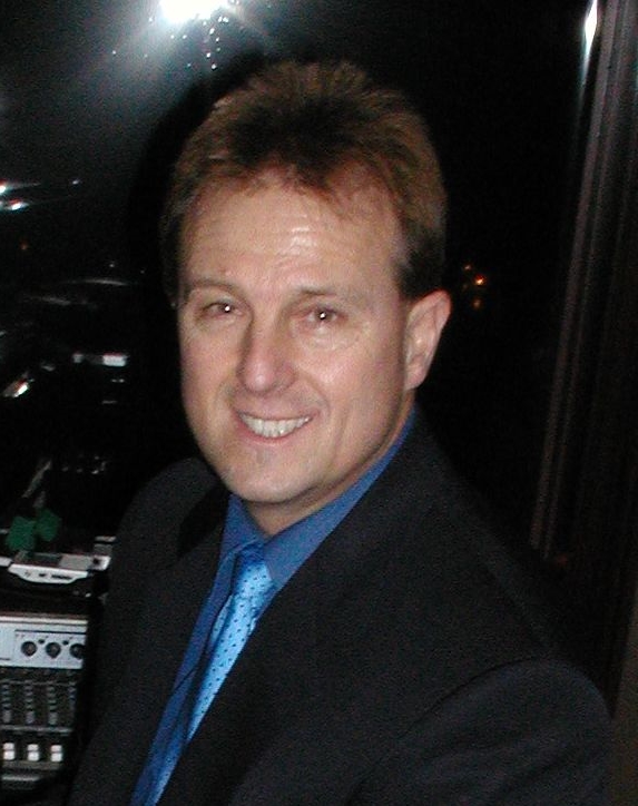 Francis Steeno Professional Headshot